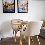 Apartment Roko *